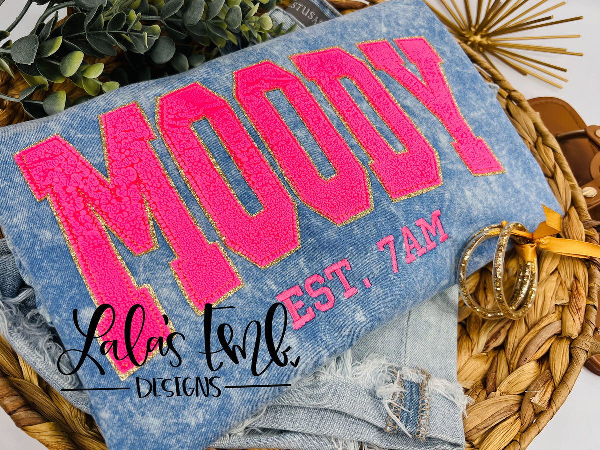 Moody Est 7AM Applique/Embroidery Design Lalasembroiderydesigns